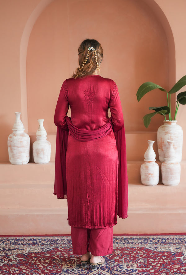 Gulnaar chinon chikankari 3 pc set in Maroon