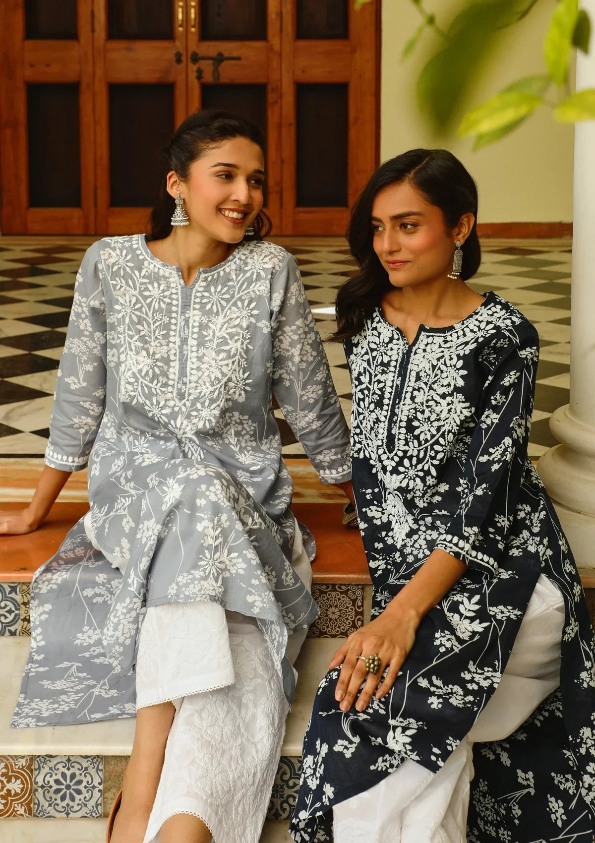 Zainab Chikankari Mulmul Printed Straight Kurta -Grey
