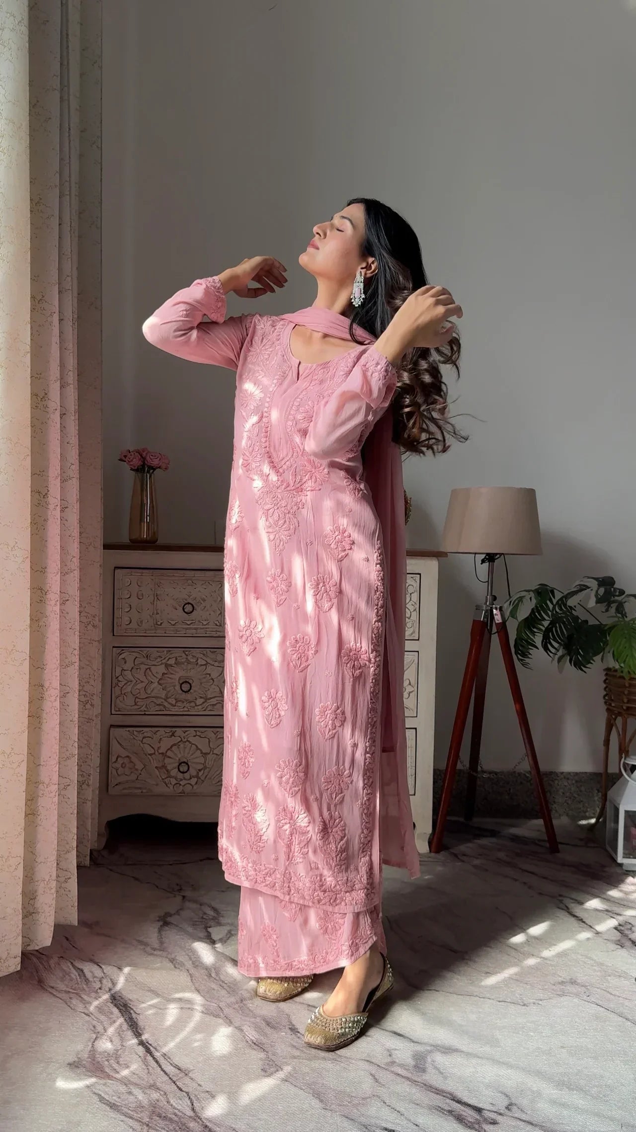 Lucknow Chikankari Handwork Embroidered Kurta Plazzo (Peach)