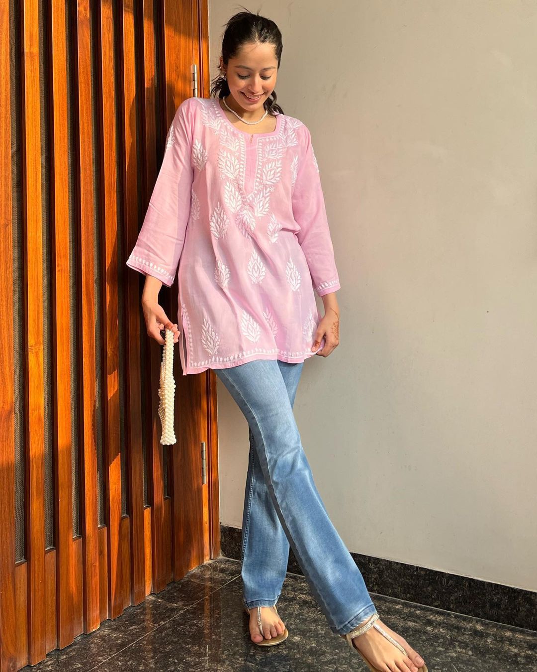 Women Chikan Embroidery Cotton Rayon A-line Kurta( pink)